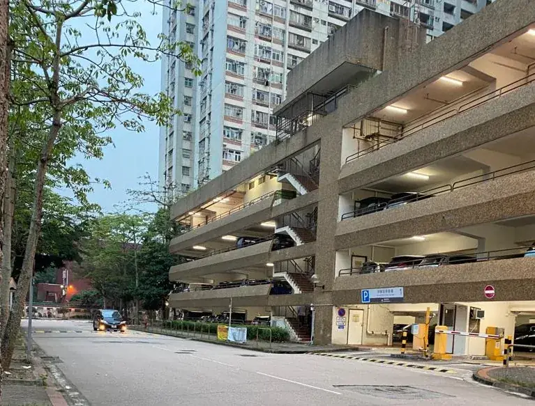 Cheung Wah Car Park A parking entrance parking entrance