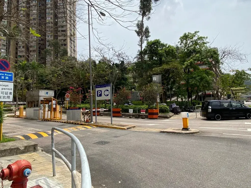 Hin Keng Car Park parking entrance parking entrance