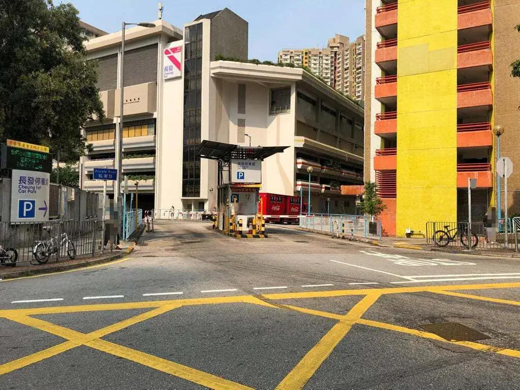 Cheung Fat Car Park parking entrance parking entrance