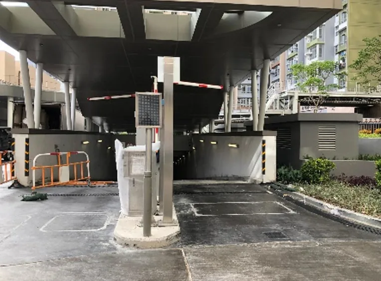 On Sau Court Carpark parking entrance parking entrance