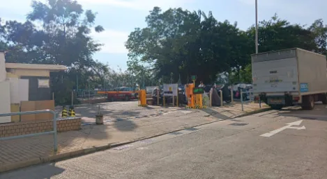 Waterfall Bay Park Car Park parking entrance parking entrance