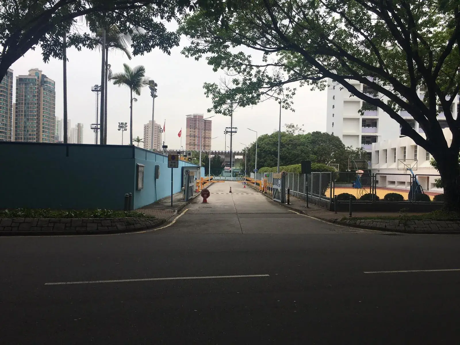 Sheung Shui Swimming Pool parking entrance parking entrance