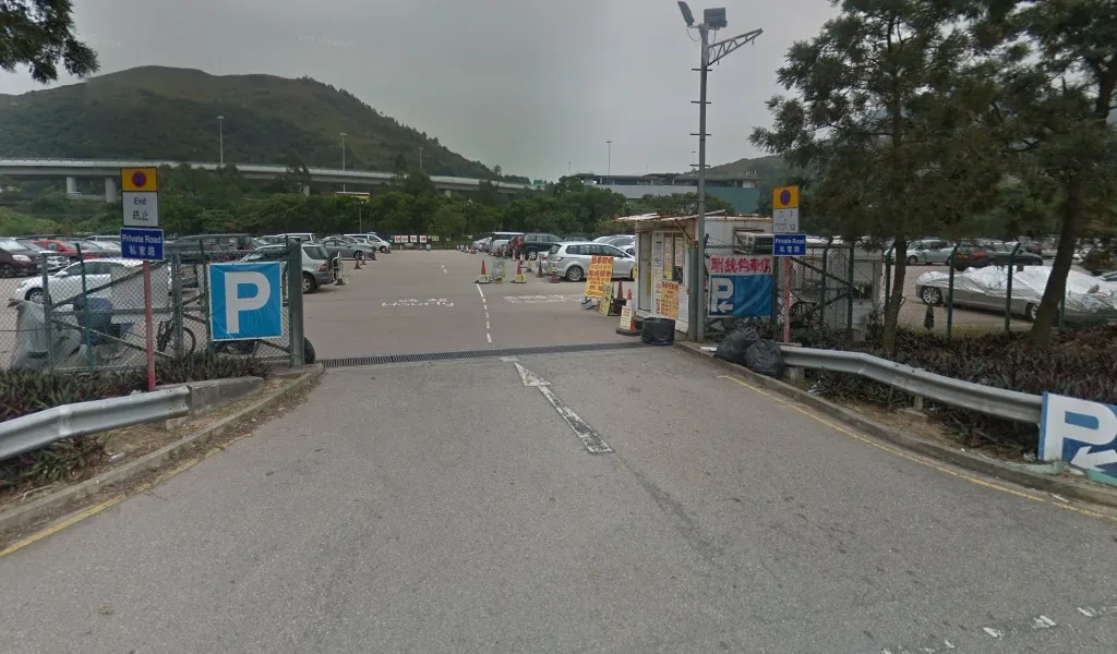 Sunny Bay Road parking entrance parking entrance