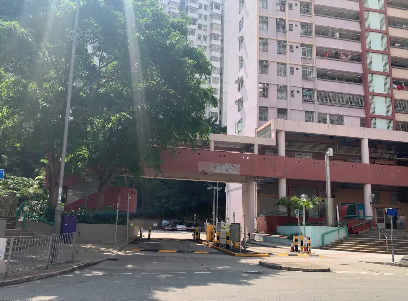 Tsui Ping North Car Park 1 parking entrance parking entrance
